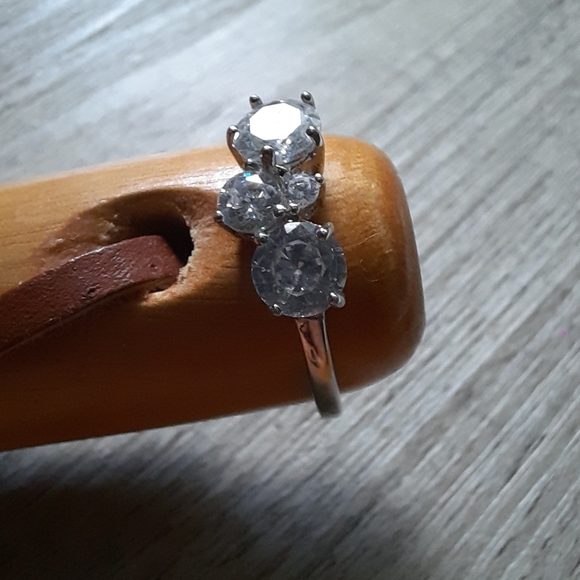 Boujee Sterling silver size 8 cluster ring CZ gift - Picture 2 of 2